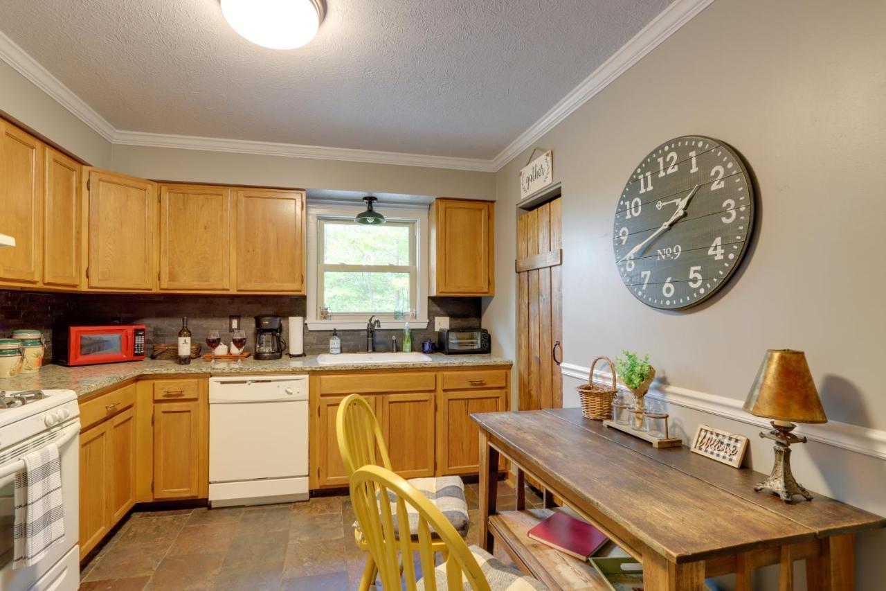 Blue Ridge Getaway With Hot Tub And Seasonal View! Βίλα Εξωτερικό φωτογραφία