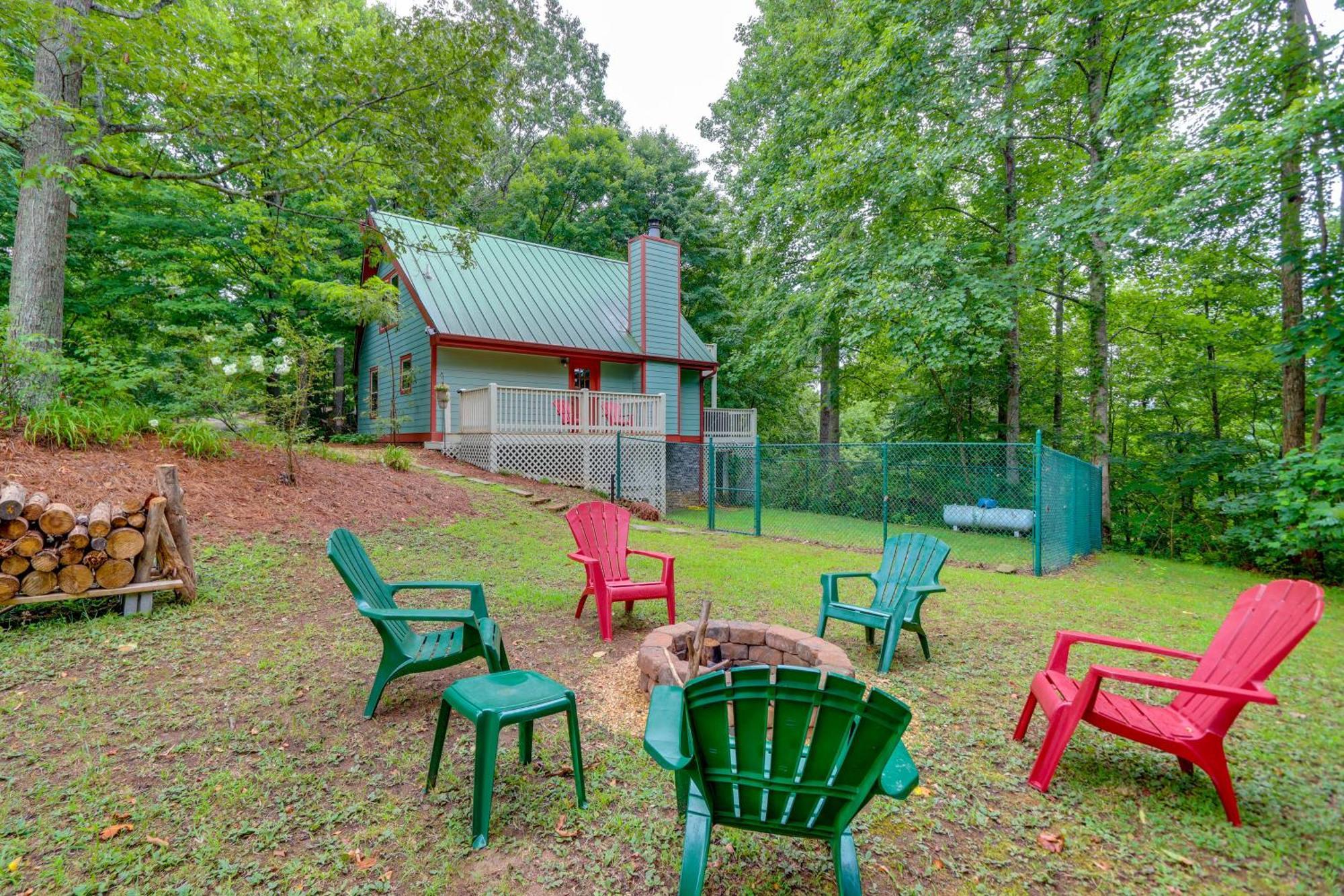 Blue Ridge Getaway With Hot Tub And Seasonal View! Βίλα Εξωτερικό φωτογραφία
